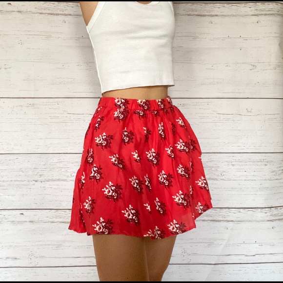 light red floral skirt! - Picture 2 of 2
